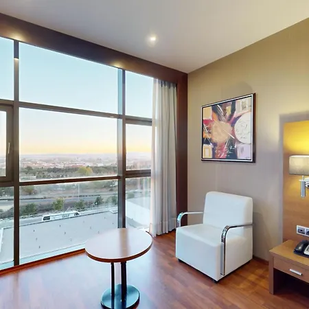 Hotel Azz Valencia Congress Hotel&spa 4*