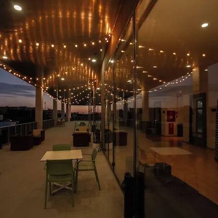 Hotel Azz Valencia Congress & 4*