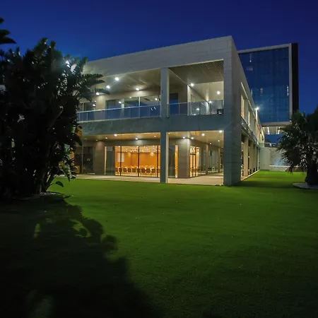 Azz Valencia Congress & Hotel 4*